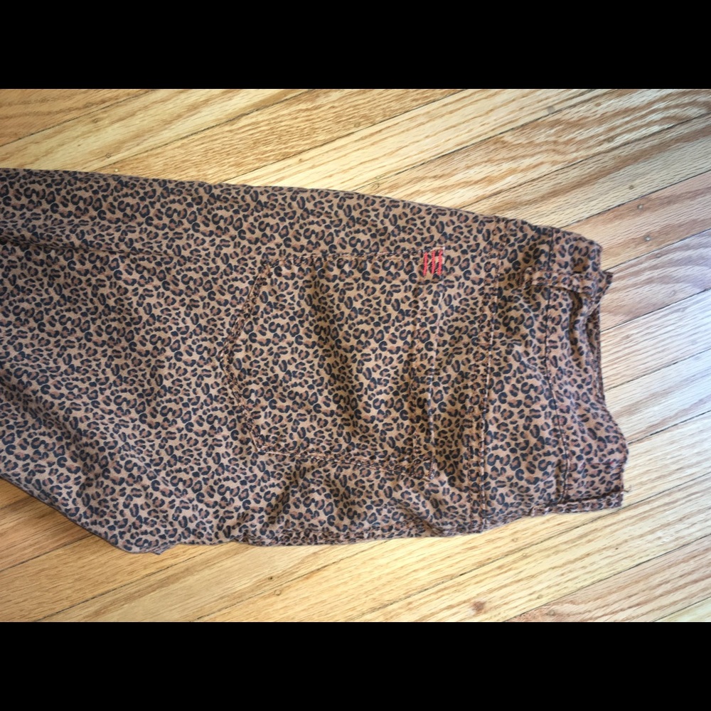 BDG Leopard Print High Rise Skinny Jeans